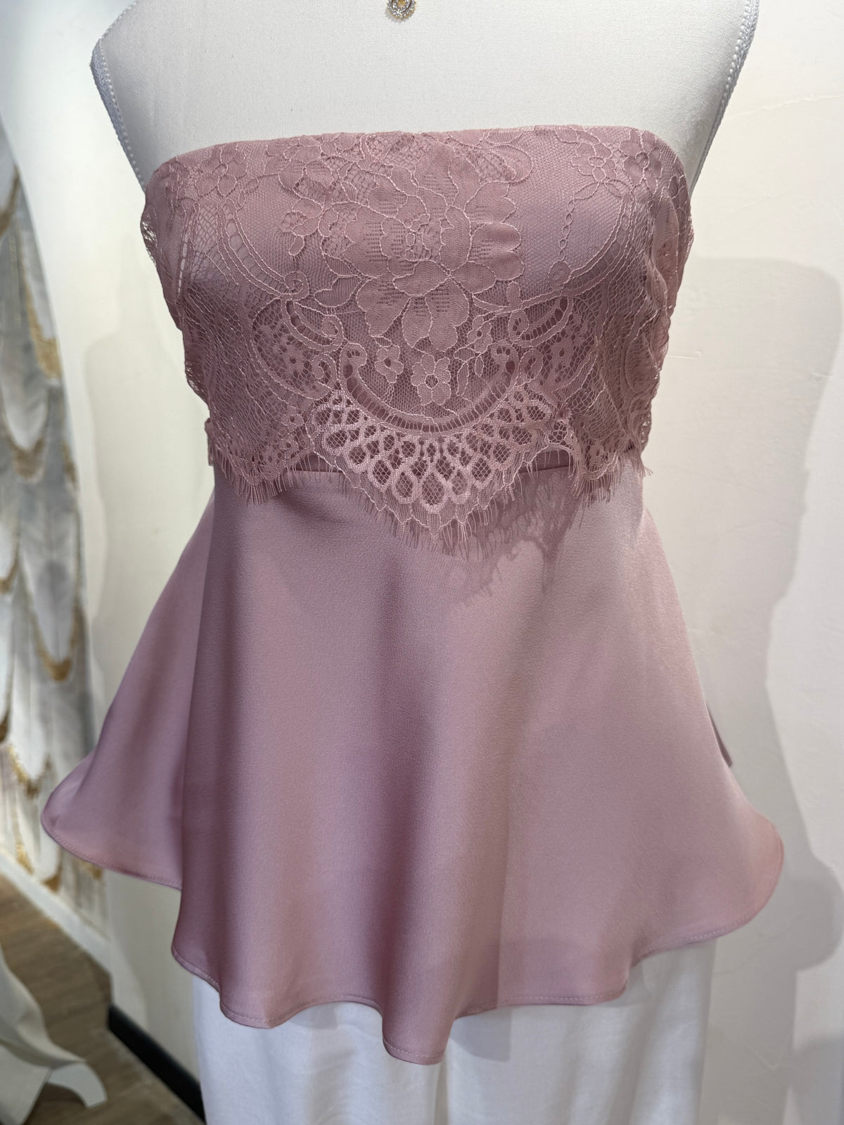 Blusa straple rosa satin