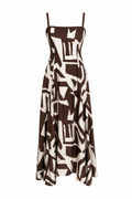 Vestido café con crema escote espalda