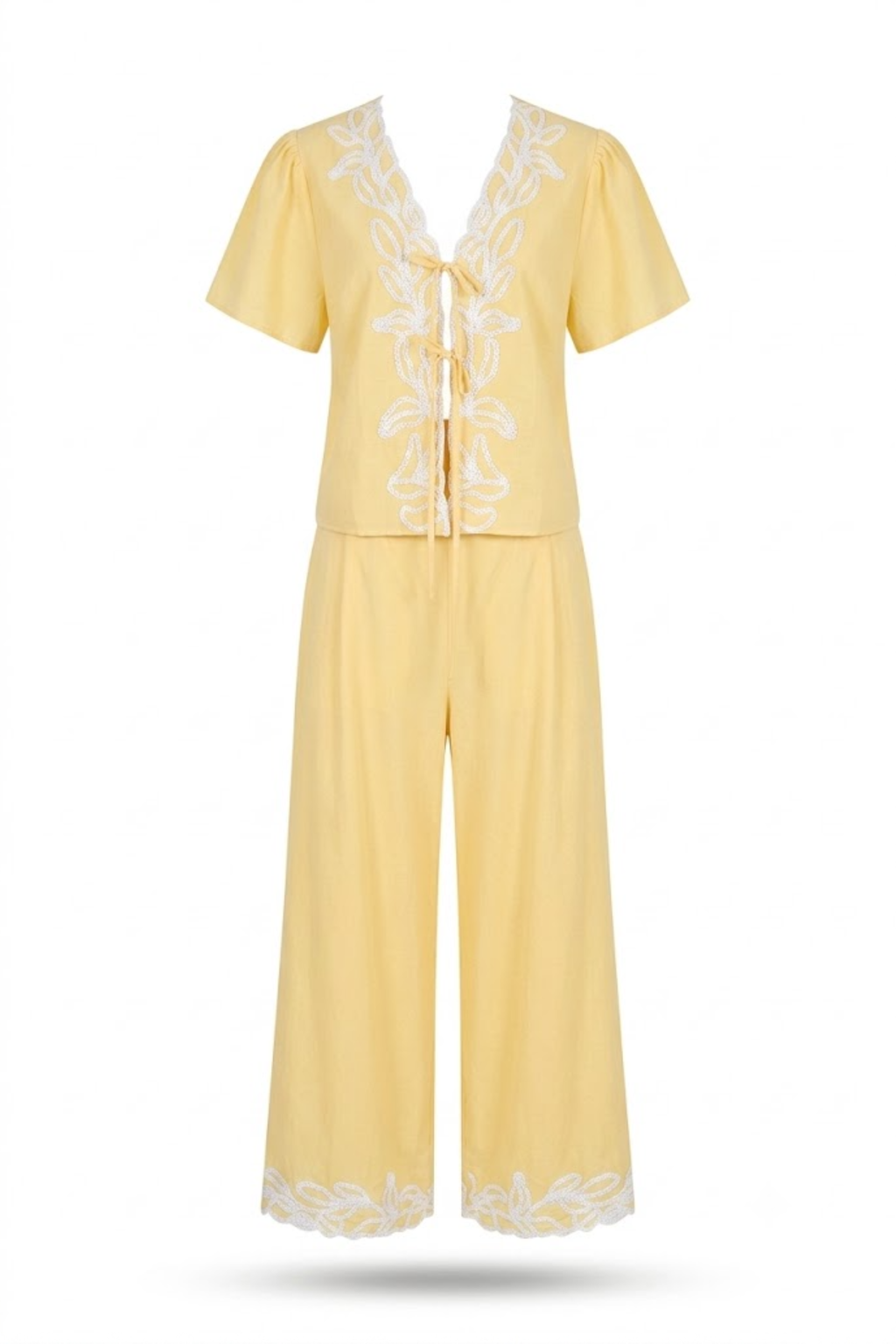 Conjunto Amarillo con pantalon