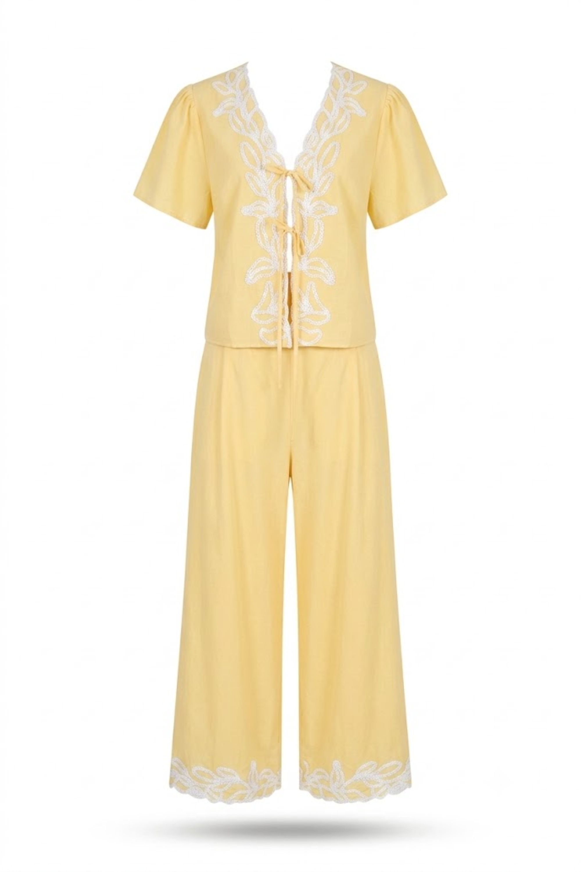 Conjunto Amarillo con pantalon