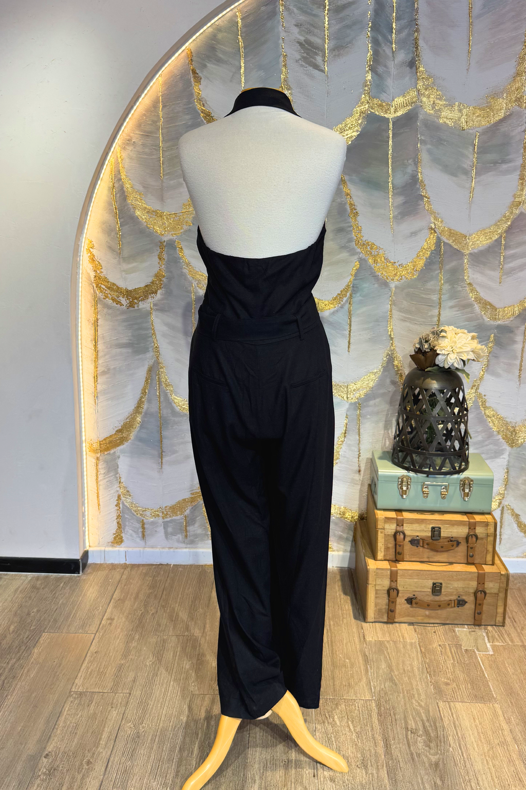 Jumpsuit negro cuello halter