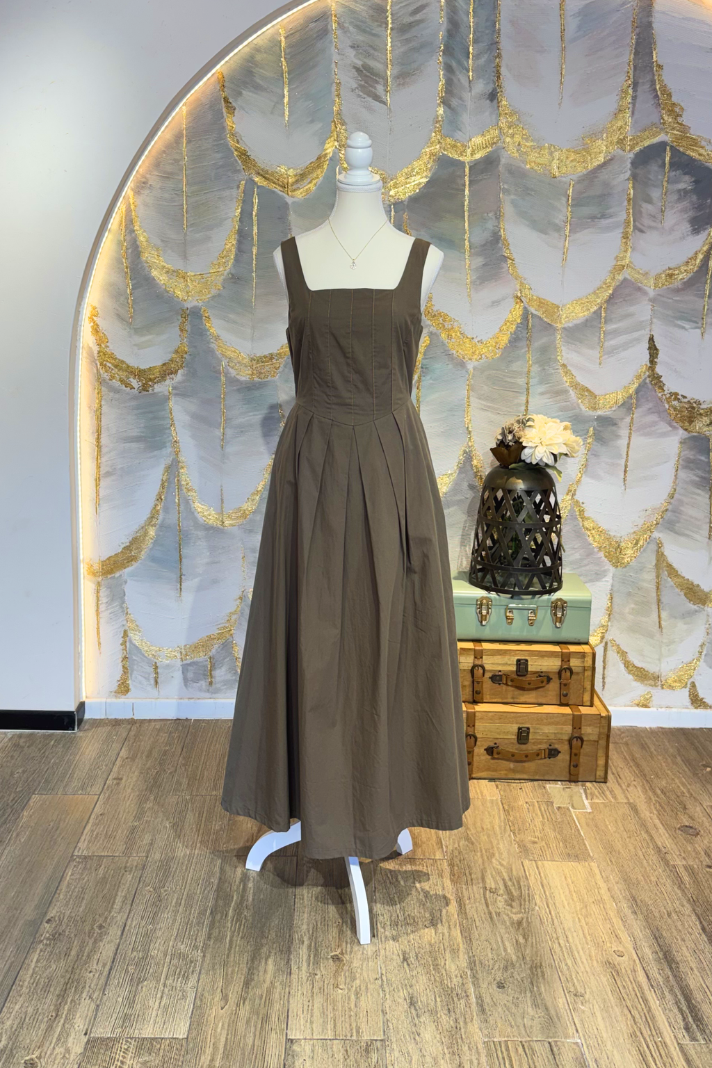 Vestido cafe largo sin mangas