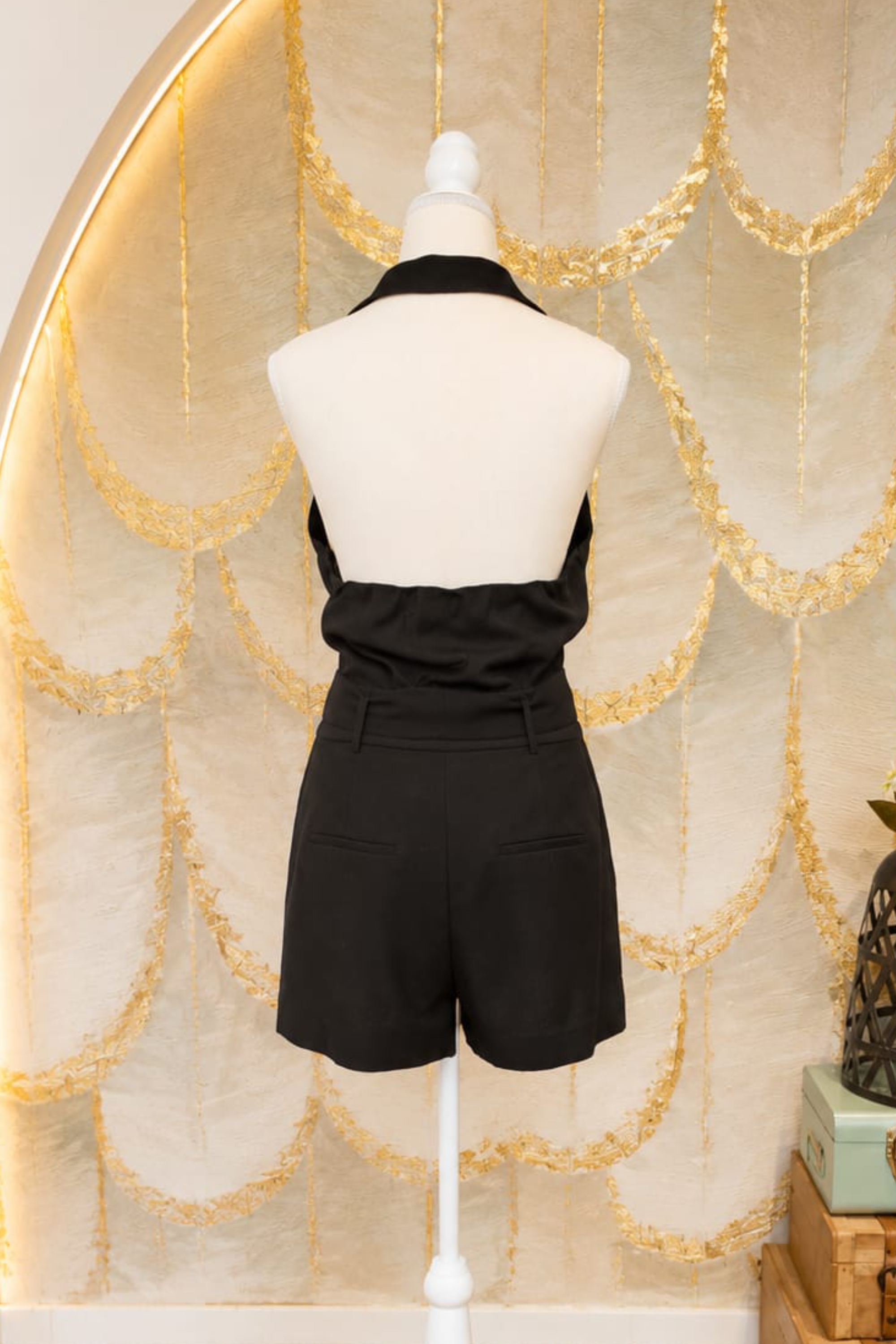 Jumpsuit negro cuello halter