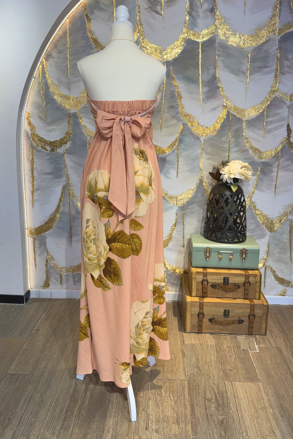Vestido strapless floreado
