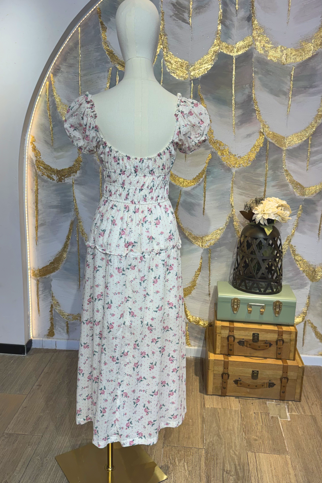 Vestido floral con mangas