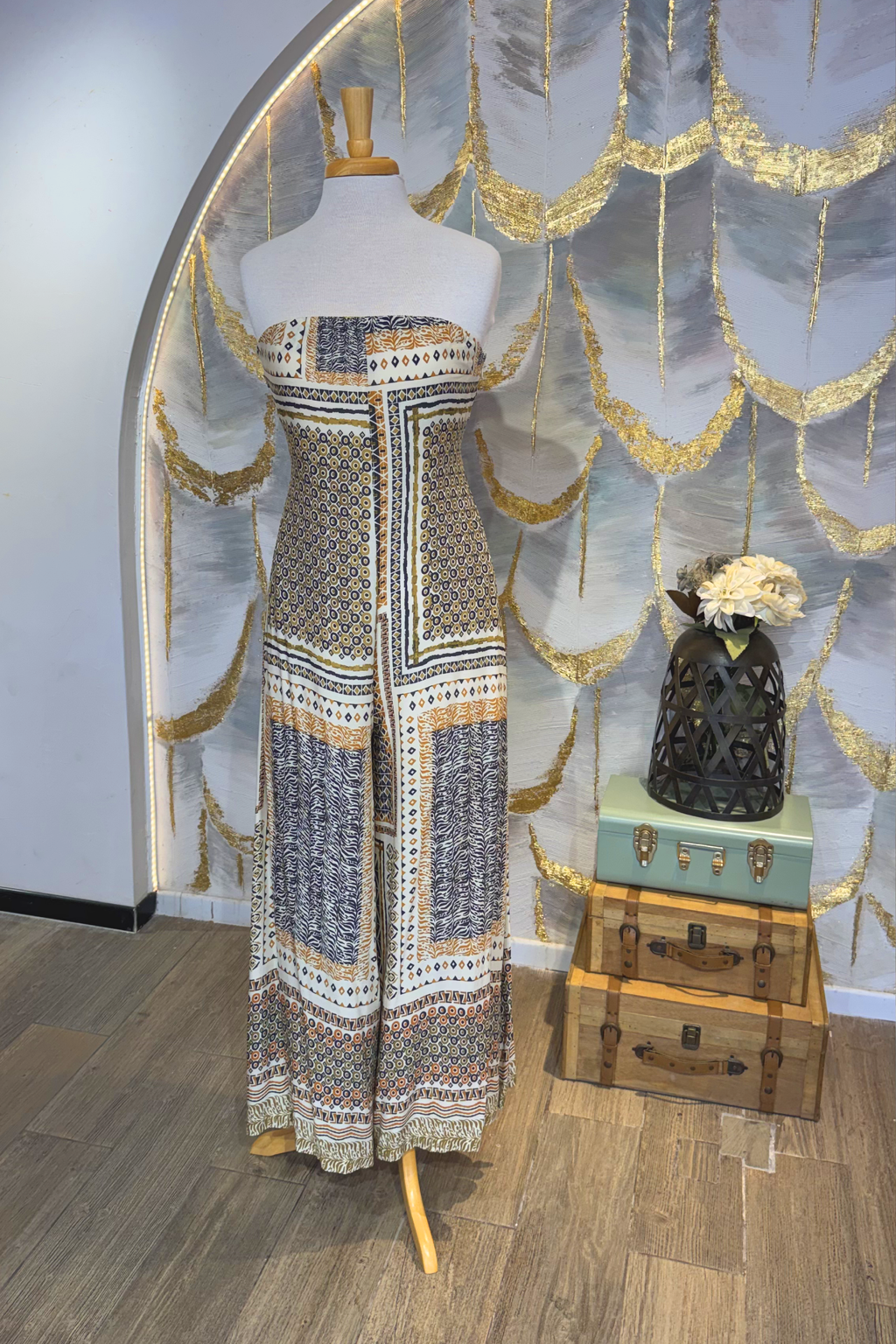 Jumpsuit strapless estampado tribal