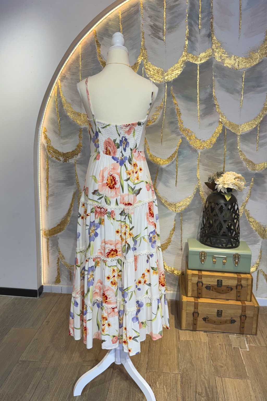Vestido largo floreado de tirantes
