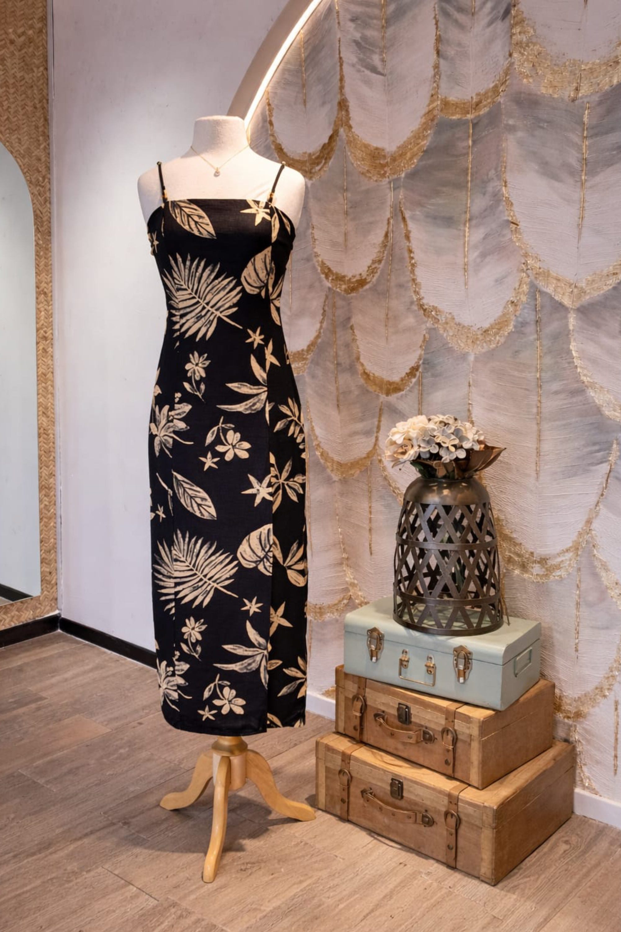 Vestido de tirantes Negro floreado